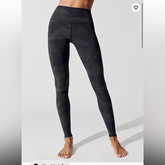 ALO Yoga Pants - EUC ALO Yoga High-Waist Vapor Legging Hunter Camouflage Green XS X-Small
